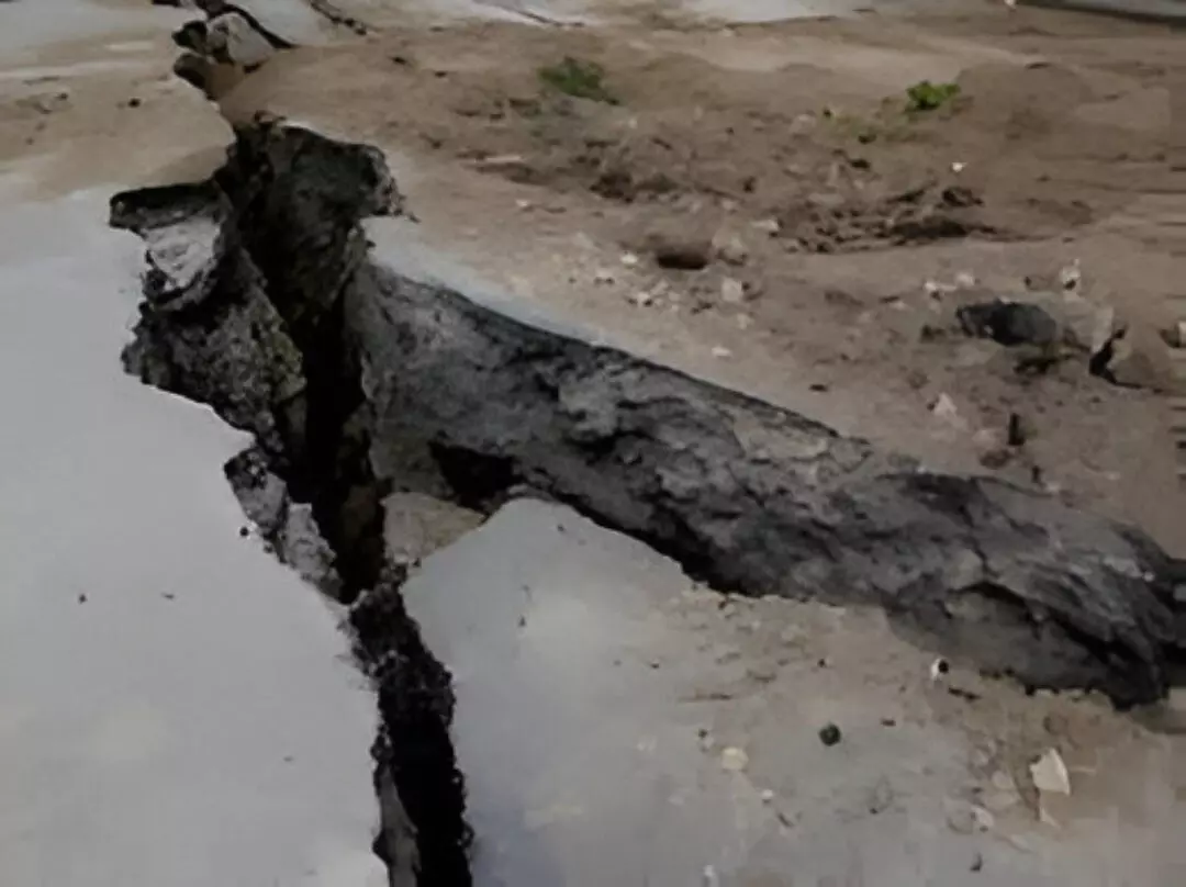 5.7-Magnitude Earthquake Strikes Bangladesh, Tremors Felt in Kolkata and Eastern India