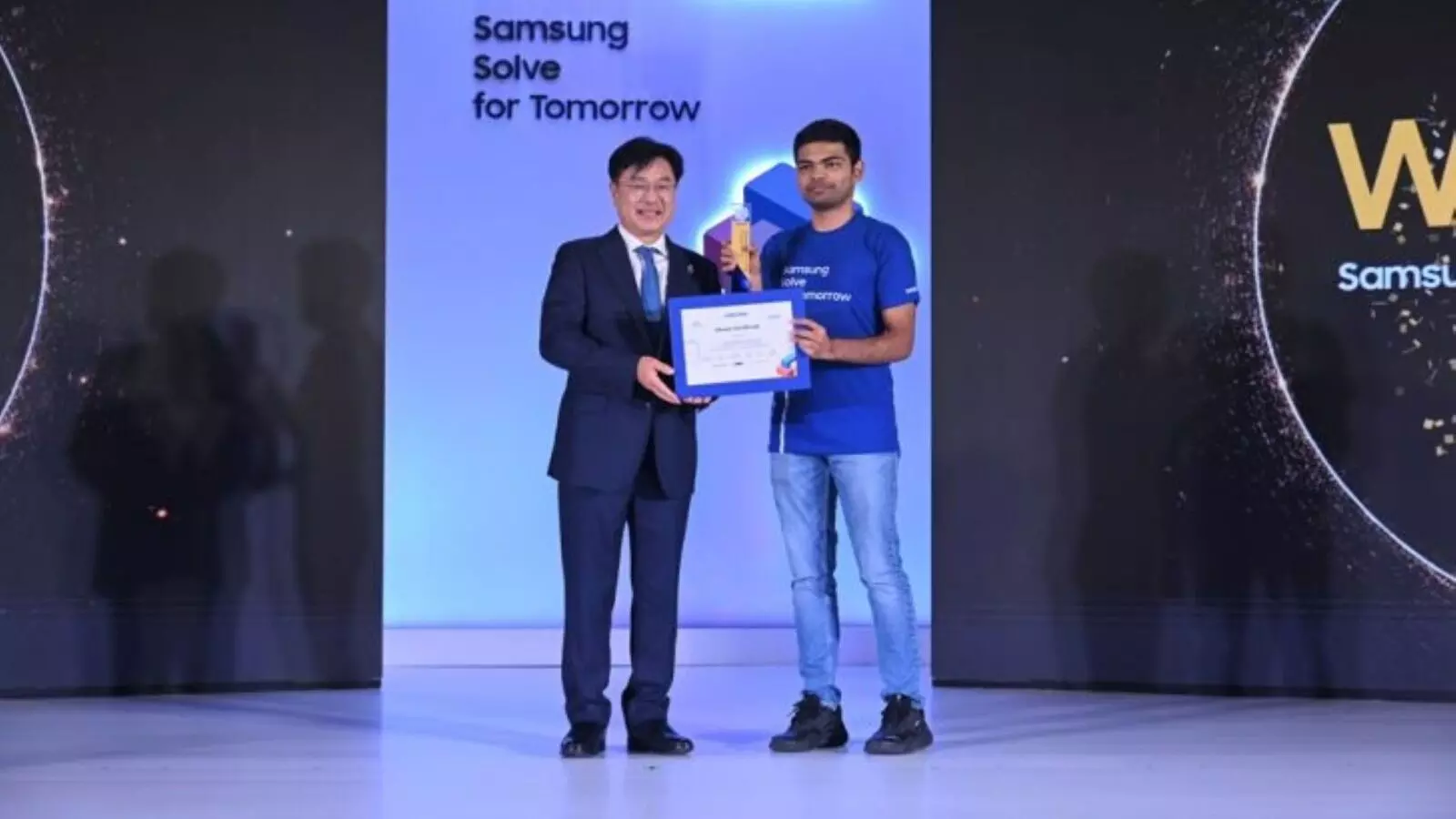 Bengaluru Engineering Student Develops AI Smart Glasses for the Visually Impaired, Wins Samsung Solve for Tomorrow