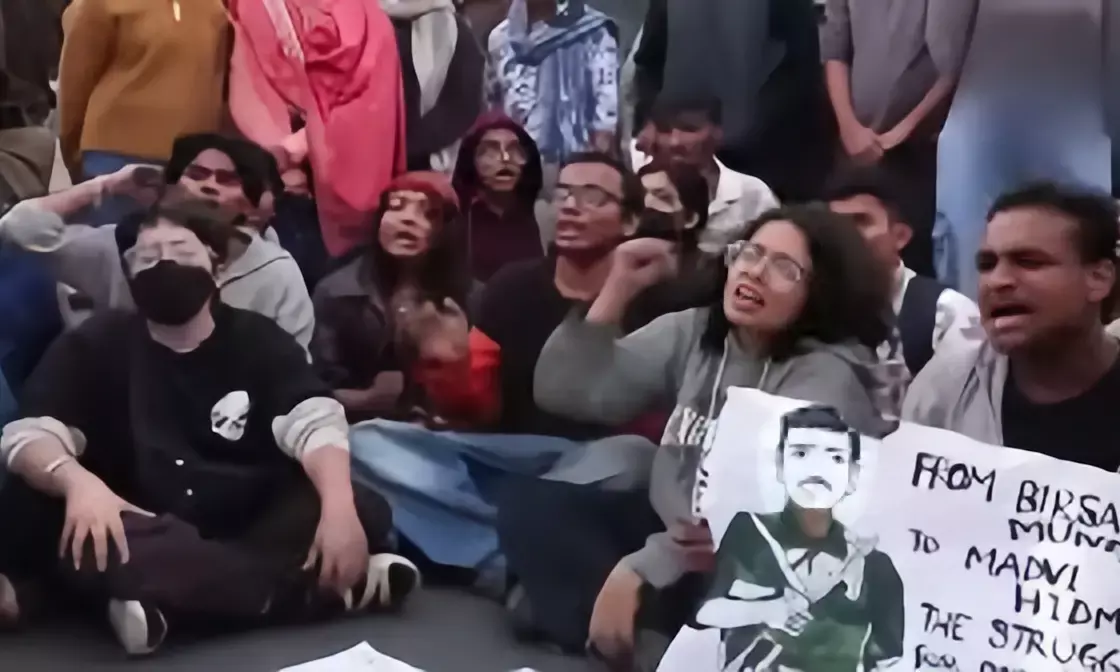 Madvi Hidma Amar Rahe Slogans Spark Controversy as Delhi Air Pollution Protest Turns Violent