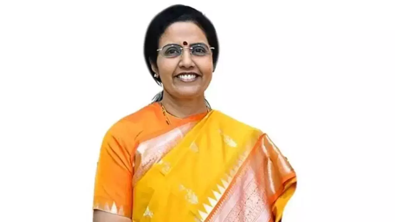 Nara Bhuvaneswari opens Chai Rasta outlet in Kuppam