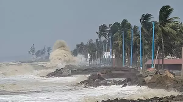 Cyclone Senyar Live Tracker: Low-Pressure Area Likely to Intensify Over Southeast Bay of Bengal by November 24, Says IMD