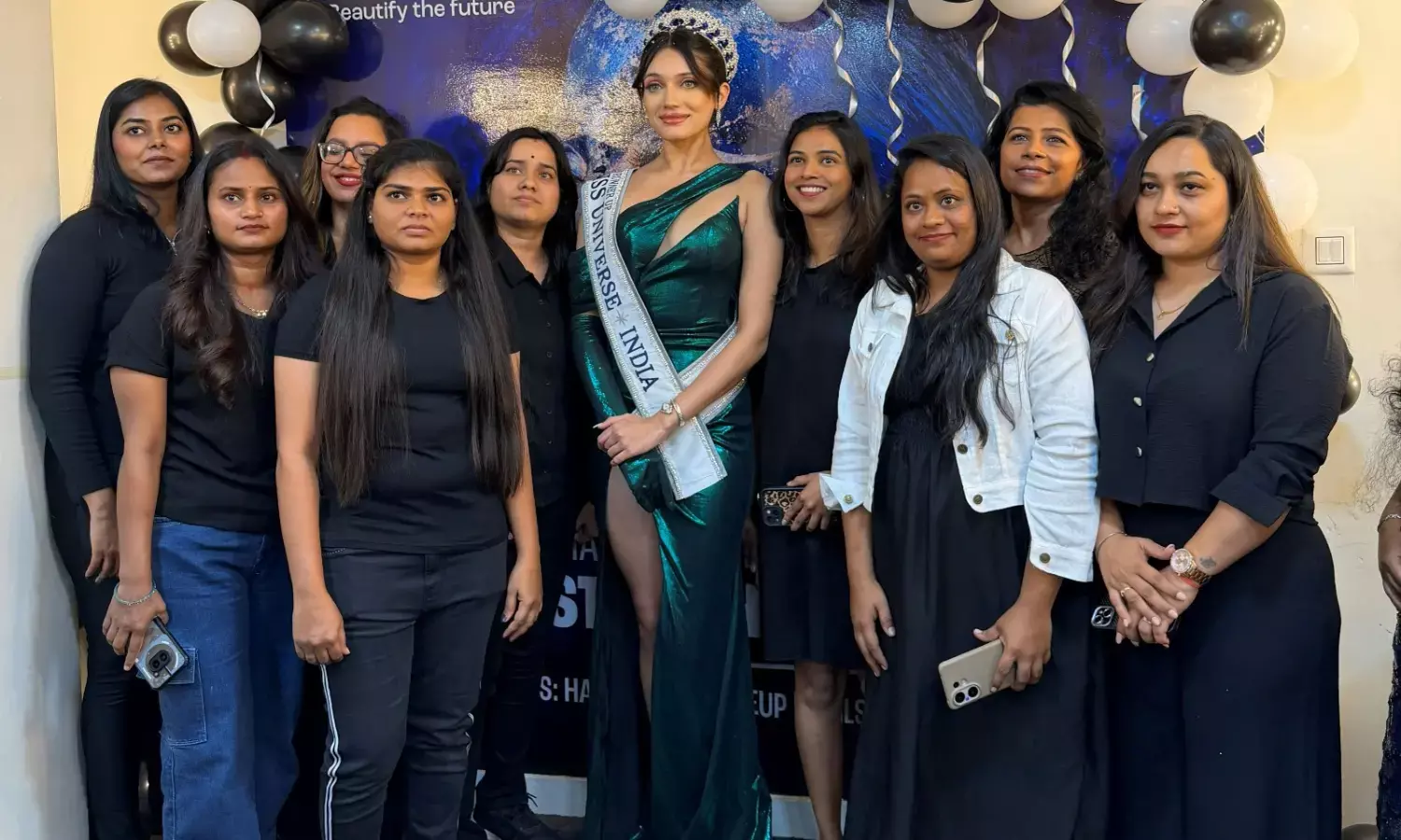 Amishi Kaushik Inspires Students with Lessons on Empowerment and Career Growth at Lakmē Academy Powered by Aptech