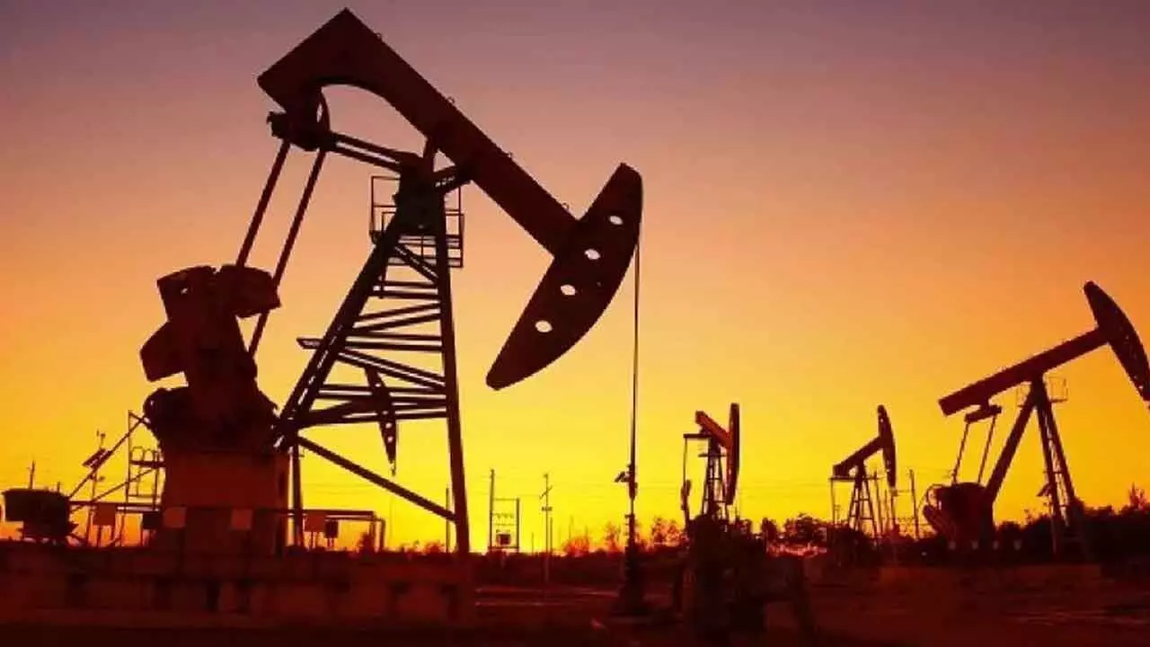 Brent Crude trading lower at $62.56/bbl