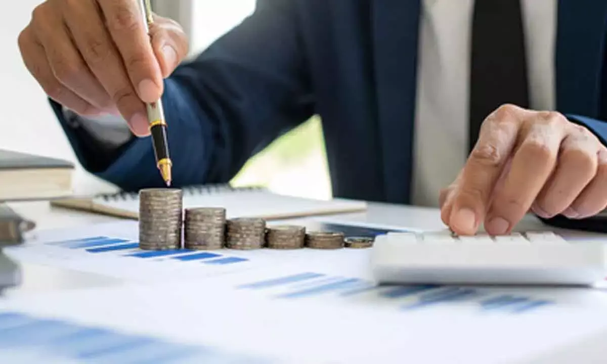 Indias microfinance firms portfolio outstanding falls 14% in Q2FY26