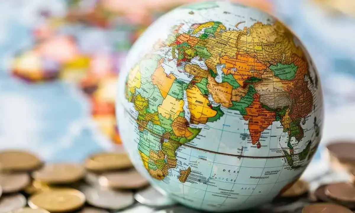 World shares trade mixed, Wall St closed for holiday