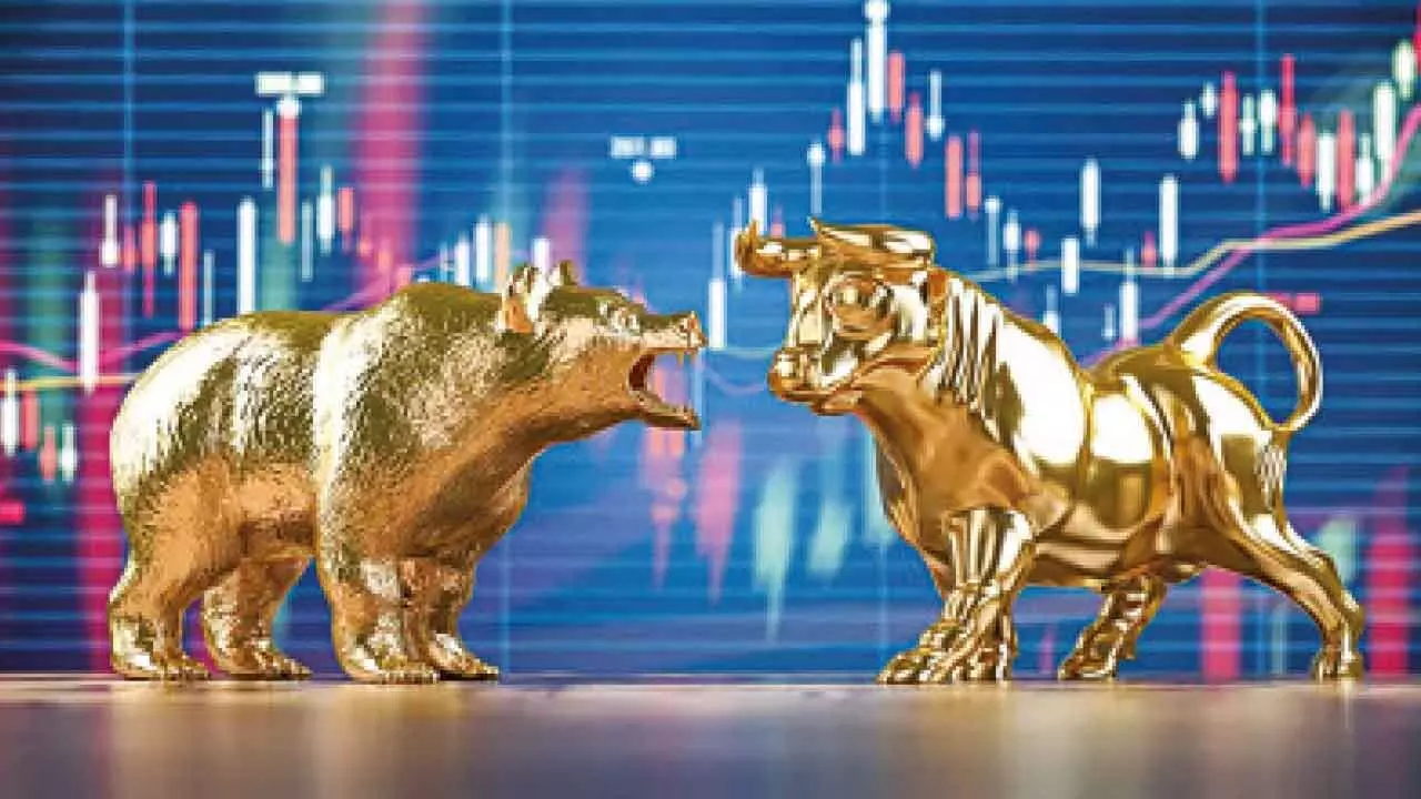 Benchmarks close flat to negative in a choppy session