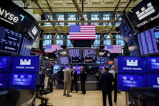 U.S. Stock Futures Slip as Investors Eye December Rate Cut, Possible Fed Leadership Change