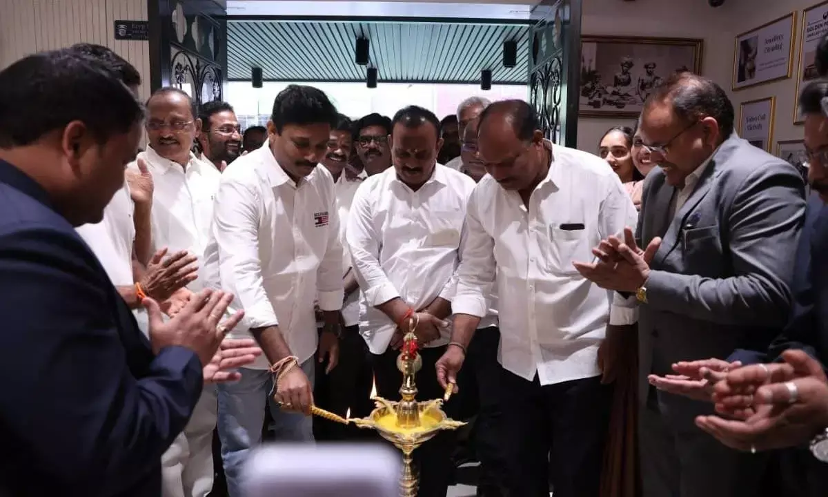 PMJ Jewels opens store in Anakapalle