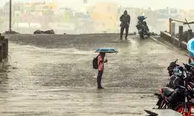 Chennai Under Red Alert as Cyclone Ditwah Brings Torrential Rain; Schools Shut