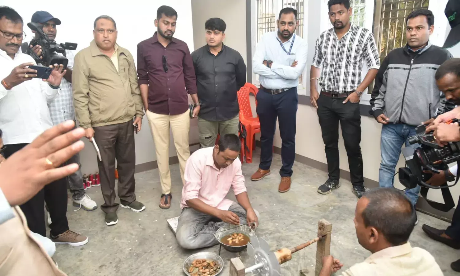 Telangana media delegation visits Silk village Sualkuchi, NEHHDC