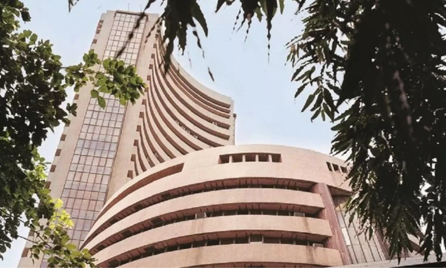 Sensex Dropped for the 4th Consecutive Session: Market value decrease of ₹ 2.75 Lakhs Crores 10 Important Points You Should Know