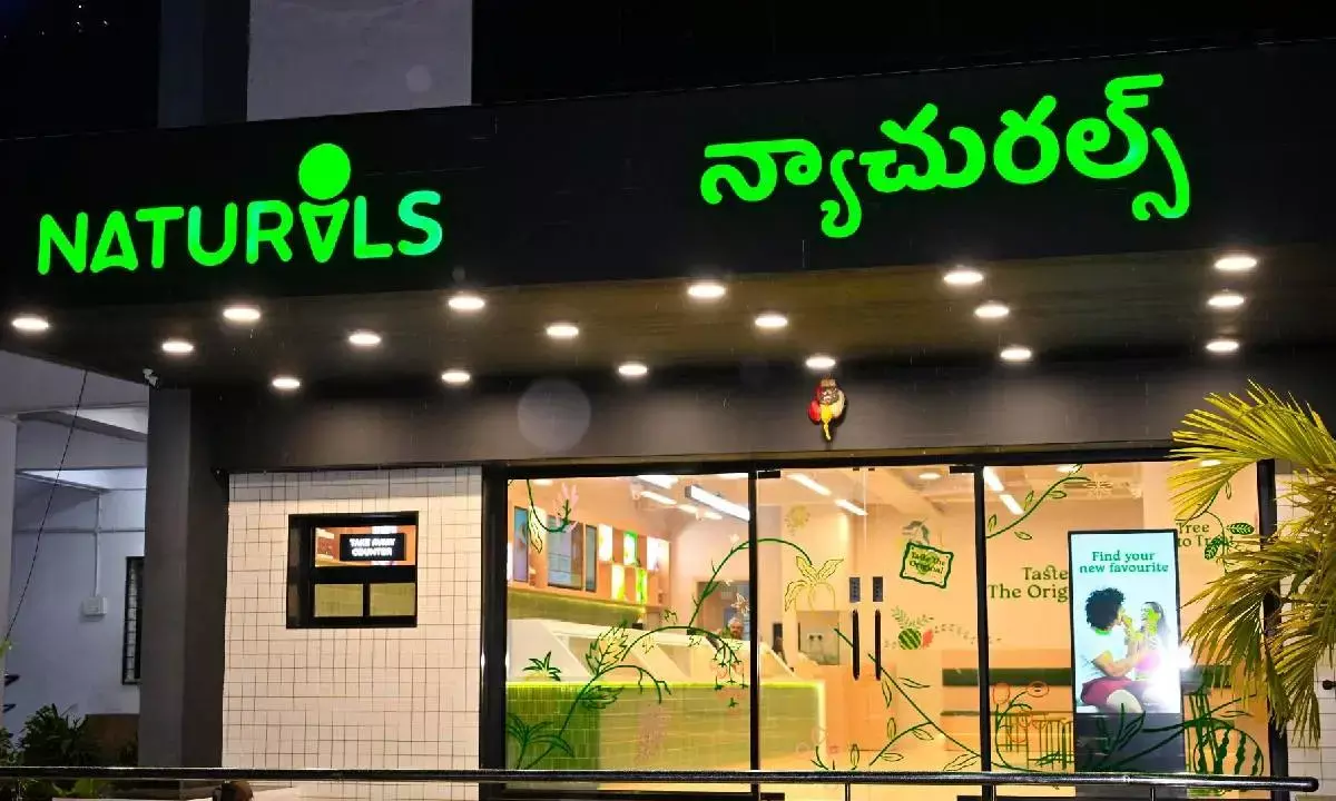 Naturals Ice Cream opens outlet in Vizag