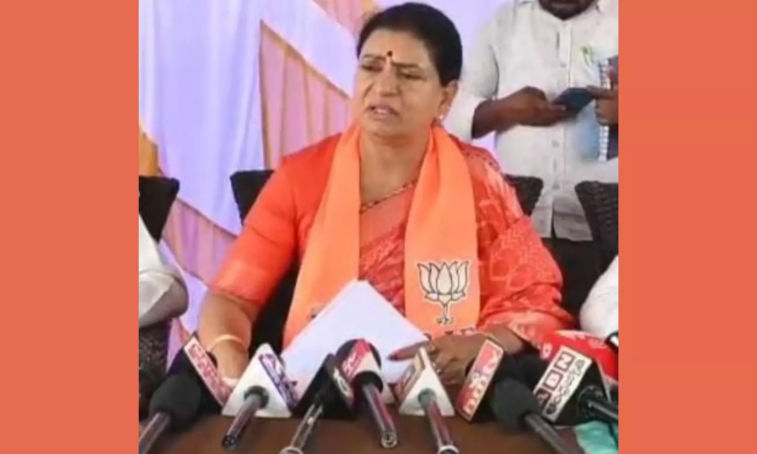 D.K. Aruna Slams Auctioning of Sarpanch Posts, Says Democracy Is Being Undermined D.K. Aruna Slams Auctioning of Sarpanch Posts, Says Democracy Is Being Undermined