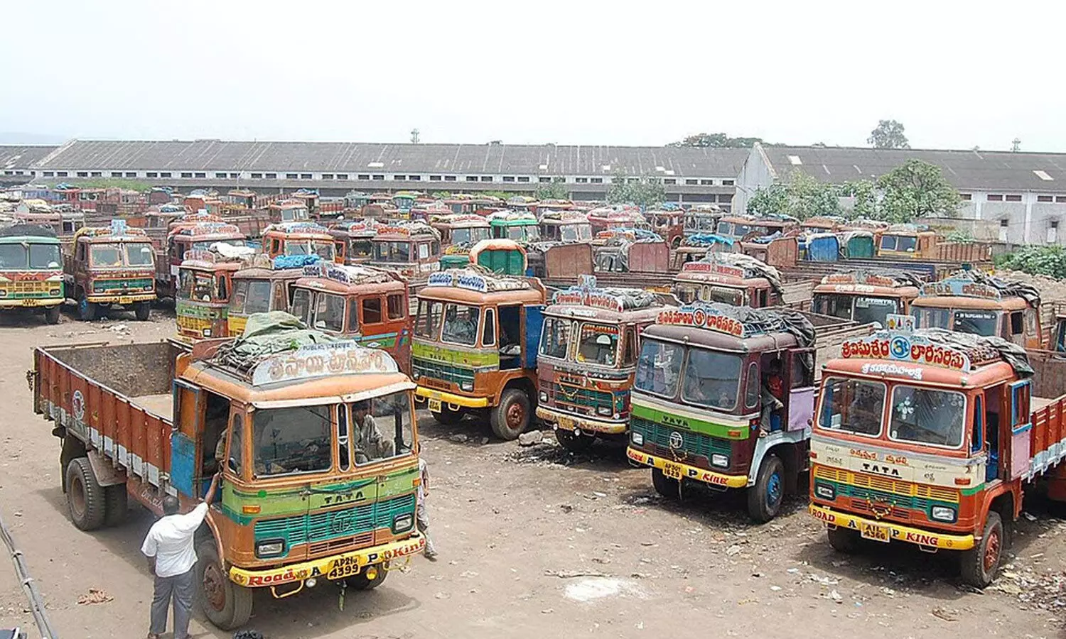 AP lorry owners association to go for strike over increased vehicle fees