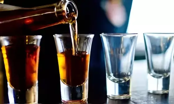 Saudi Arabia Quietly Opens Alcohol Sales to Wealthy Foreigners Amid Policy Shift