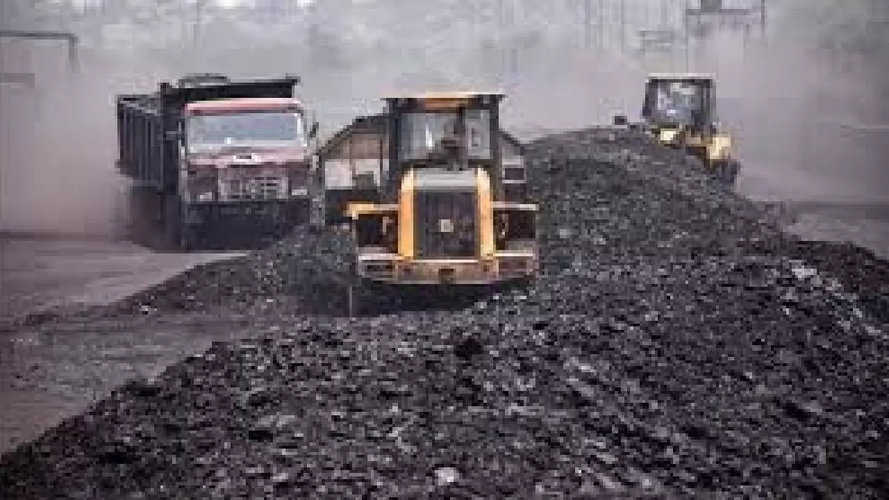Coking coal imports rise in Oct on winter restocking Coking coal imports rise in Oct on winter restocking
