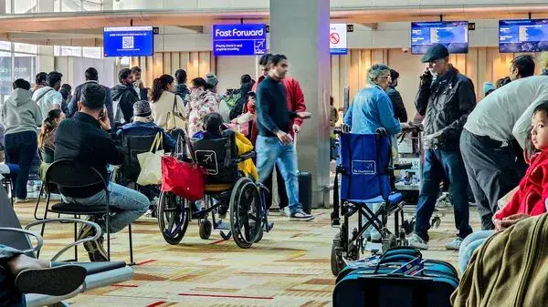 IndiGo Flight Crisis Day 8: More than 400 Flights Cancelled, the Airline Guarantees to Bring 8,500 Stranded Bags by 7 PM IndiGo Flight Crisis Day 8: More than 400 Flights Cancelled, the Airline Guarantees to Bring 8,500 Stranded Bags by 7 PM