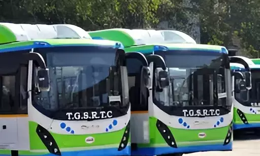 Hyderabad Adds 65 New Electric Buses as Telangana Expands Public Transport to 373 Colonies