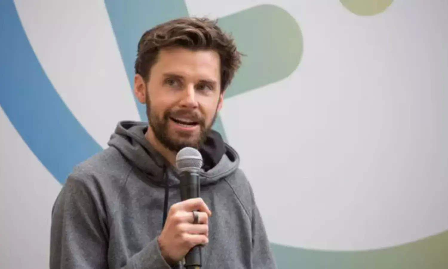 Hinge Founder Justin McLeod Steps Down to Launch AI Dating Platform Overtone