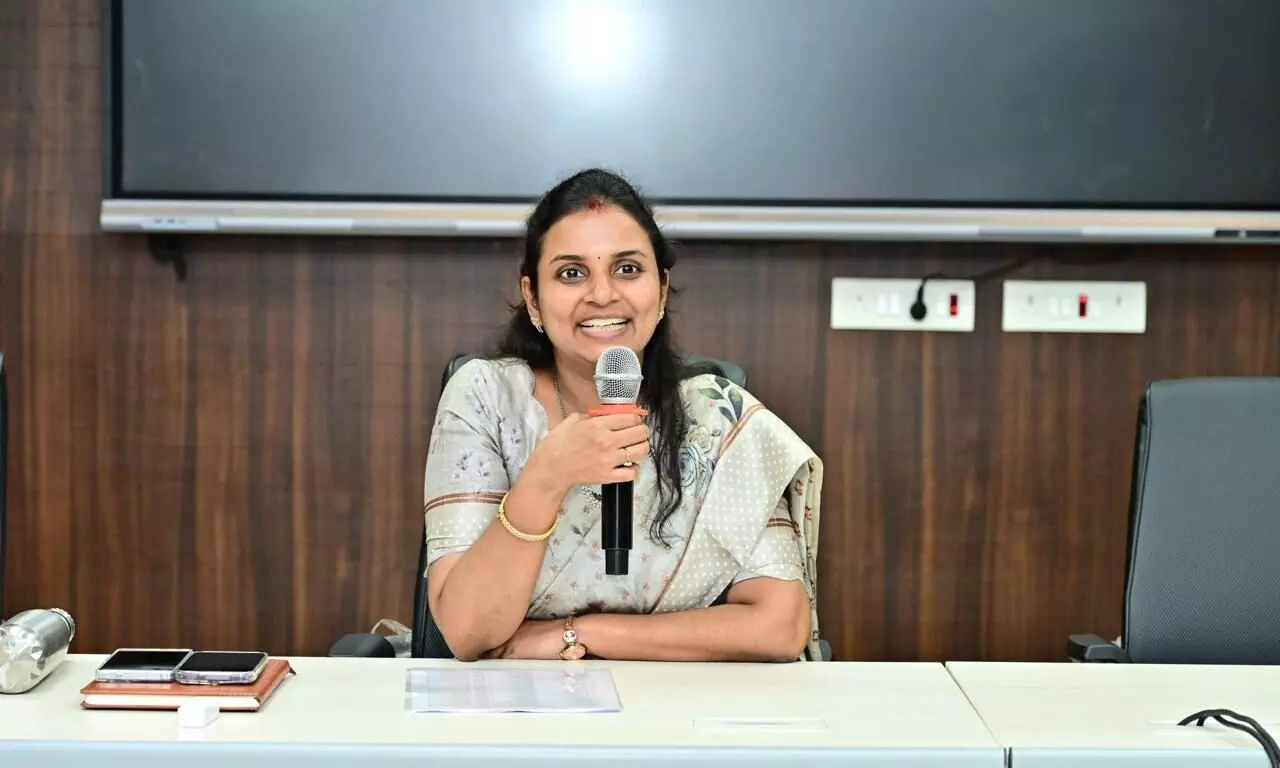 Kurnool collector orders externment of two notorious offenders Kurnool collector orders externment of two notorious offenders