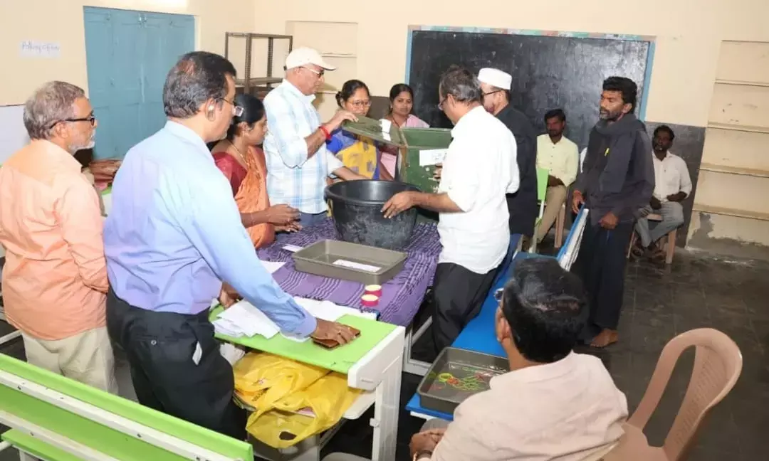 Gadwal Registers 86.77% Turnout in First Phase of Gram Panchayat Elections.