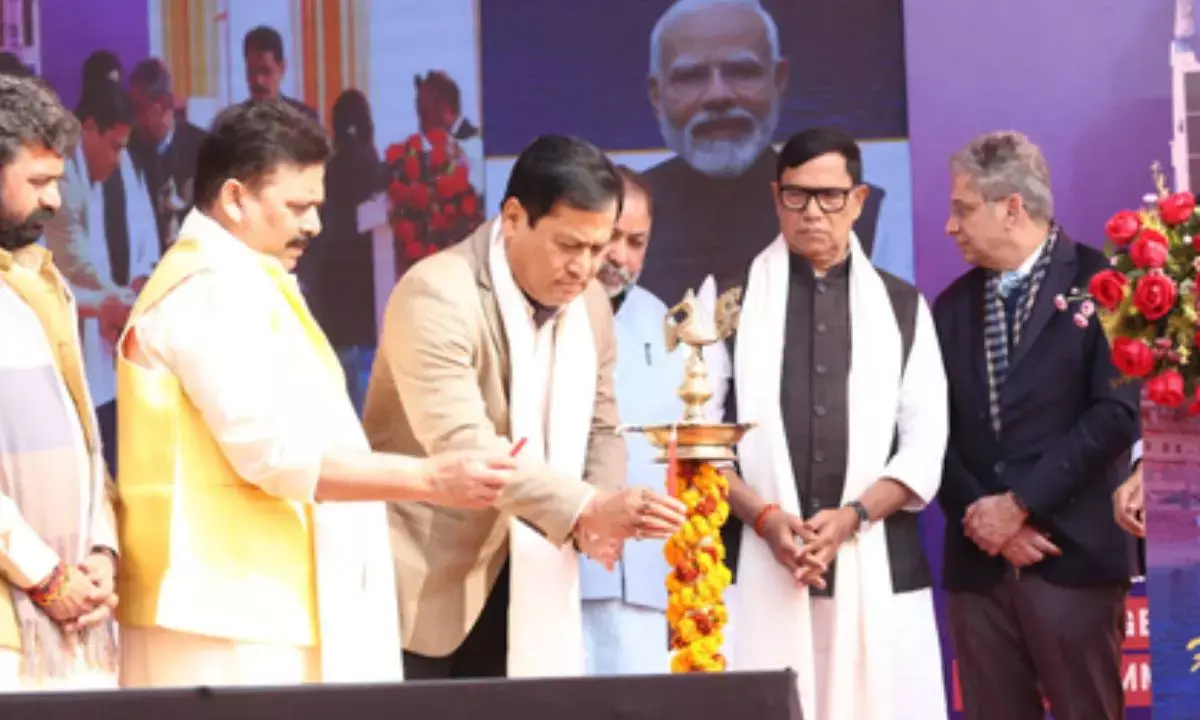 Hydrogen fuel cell vessel begins service in Varanasi