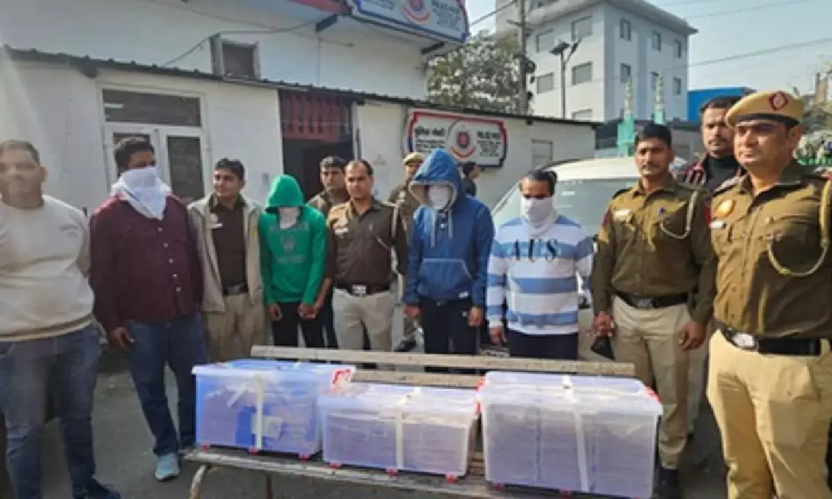 Demonetised currency racket busted