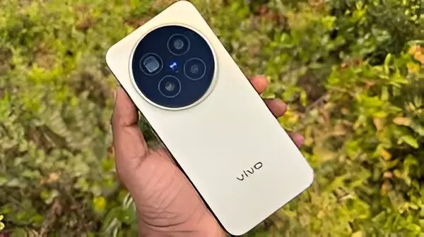 Vivo X300 Pro Review: The Unbeatable Camera Phone of 2025