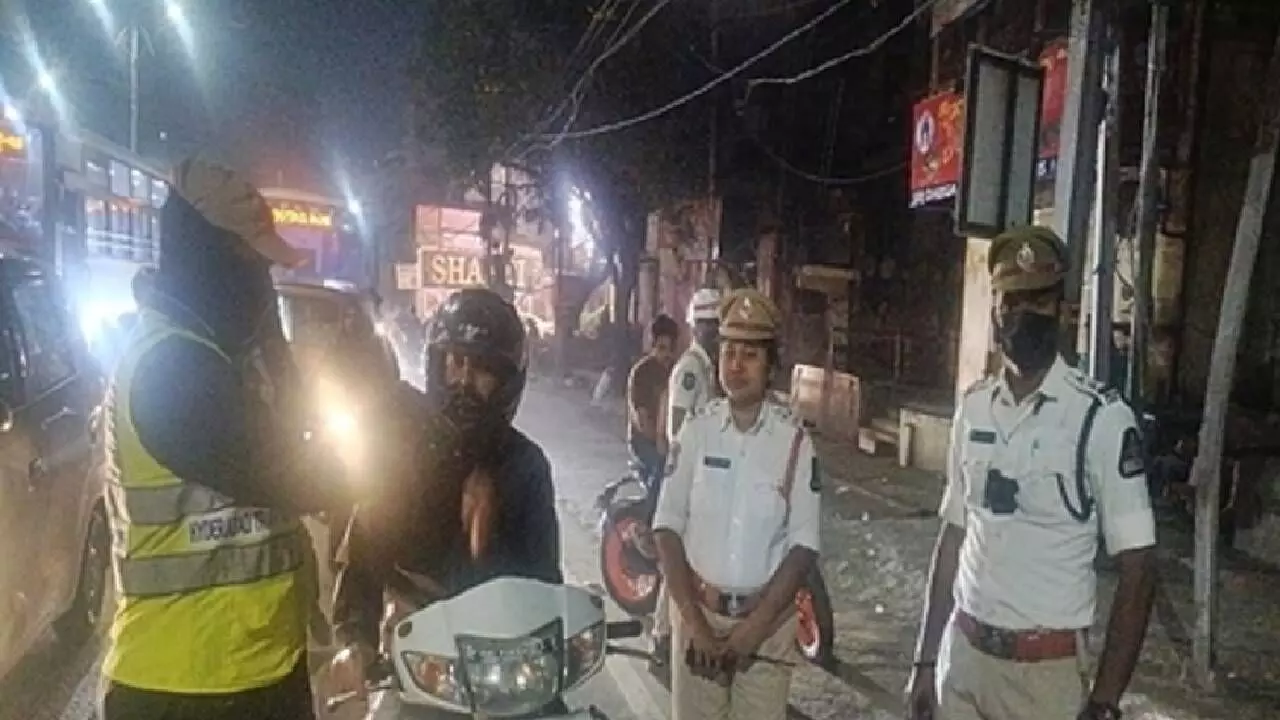 Over 850 caught for drunken driving in Hyderabad Over 850 caught for drunken driving in Hyderabad