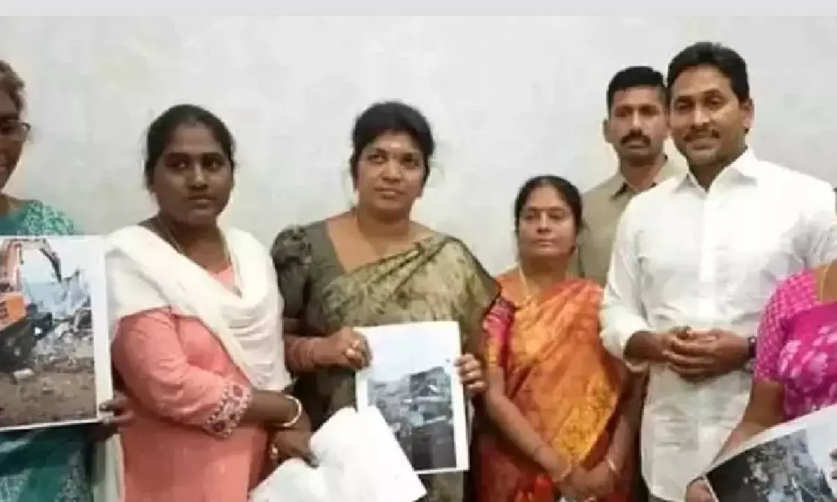 Jagan demands CBI probe into Joji Nagar demolition