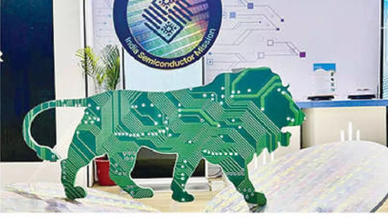 Telecom PLI clocks `96,240 cr sales in ’25, 5G now covers 99.9% districts Telecom PLI clocks `96,240 cr sales in ’25, 5G now covers 99.9% districts