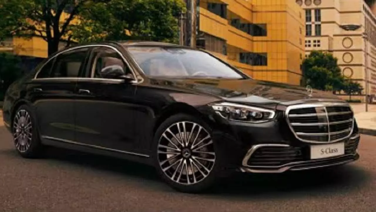 Mercedes Benz India plans quarterly price hike in ’26 Mercedes Benz India plans quarterly price hike in ’26