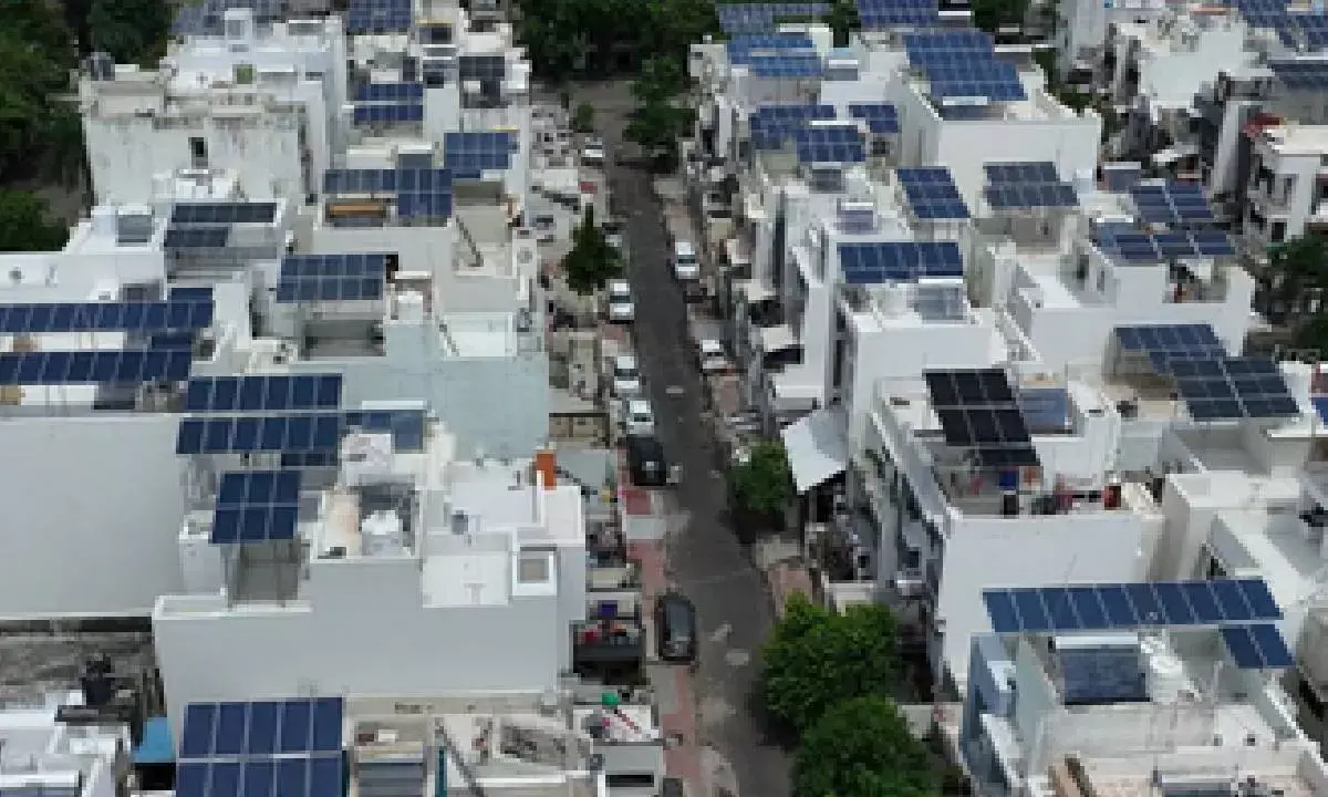 Gujarat crosses 5L rooftop solar installations