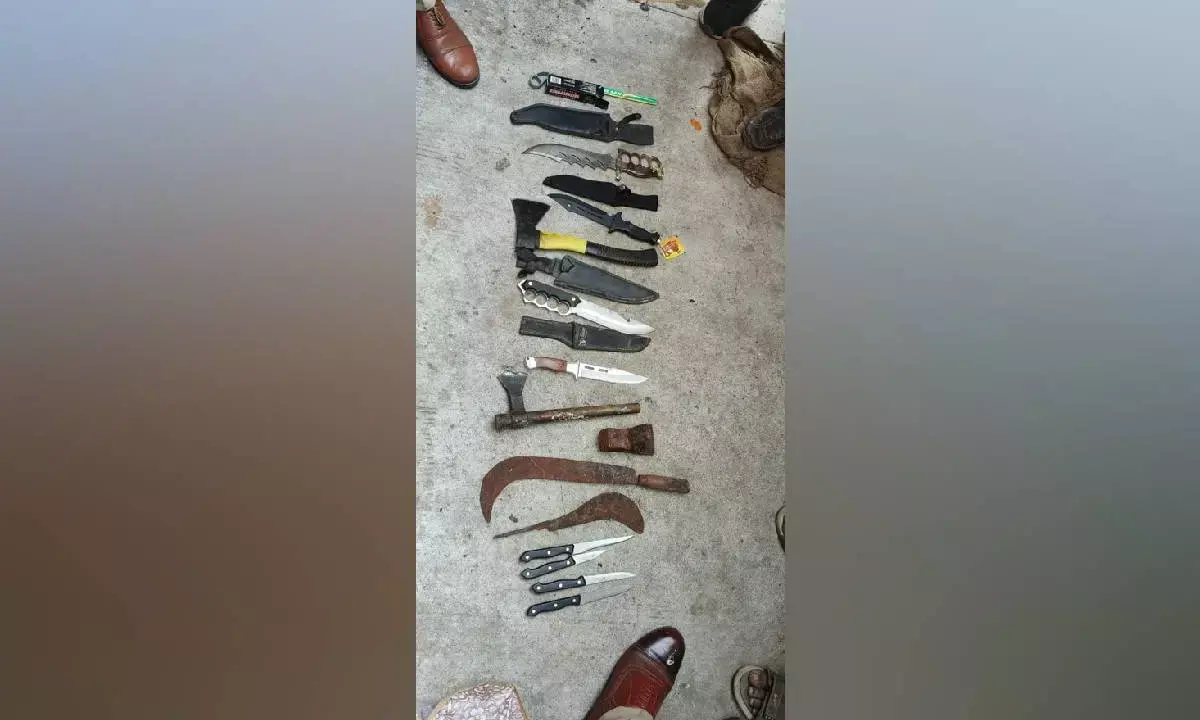 Hyd police raid houses of history-sheeters, seize knives