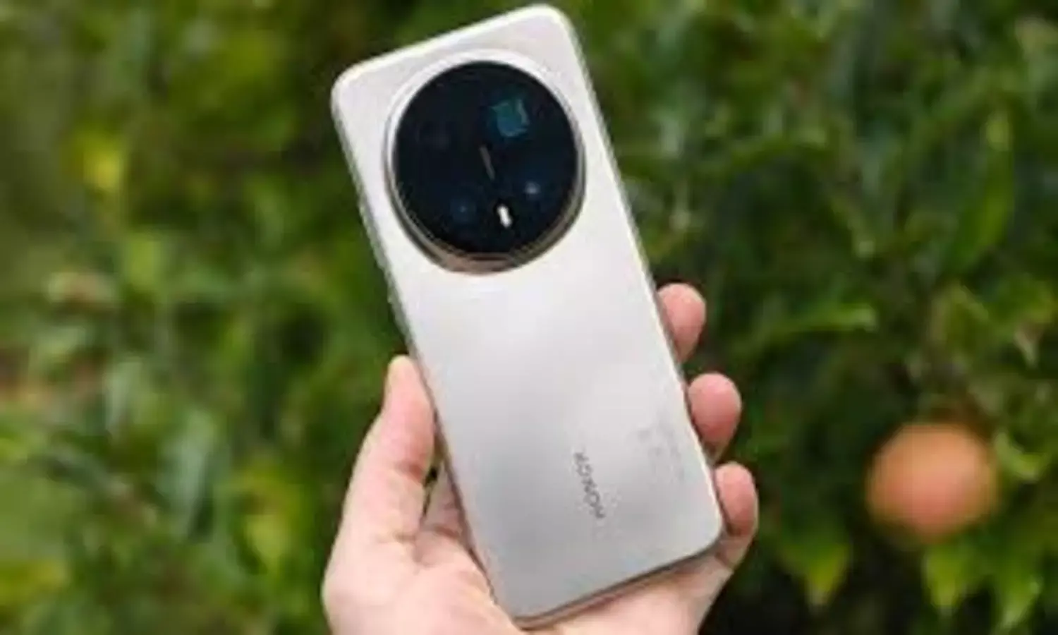 HONOR Magic8 Pro Is Not Just a Camera Phone, Here’s Why