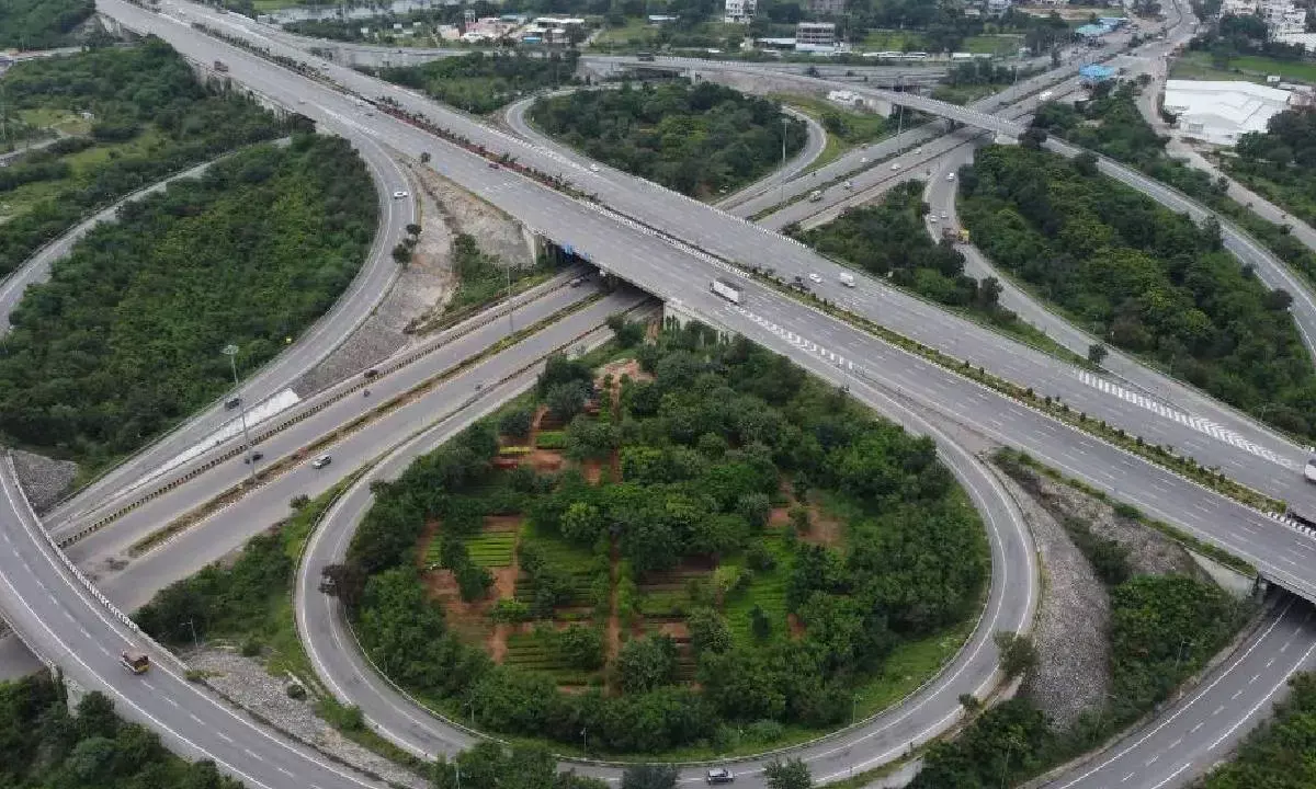 Hyd emerges as a mega city: RV Karnan