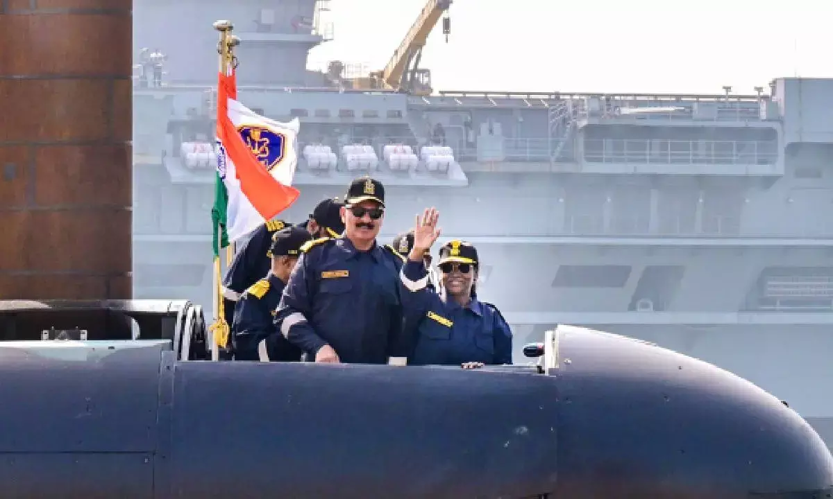 Prez Murmu makes submarine sortie at Karwar naval base