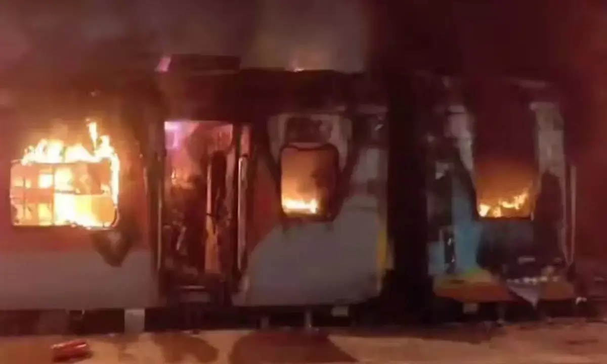 Timely chain pulling prevents major train disaster