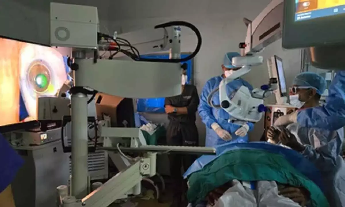 Chinese researchers develop eye surgery robot