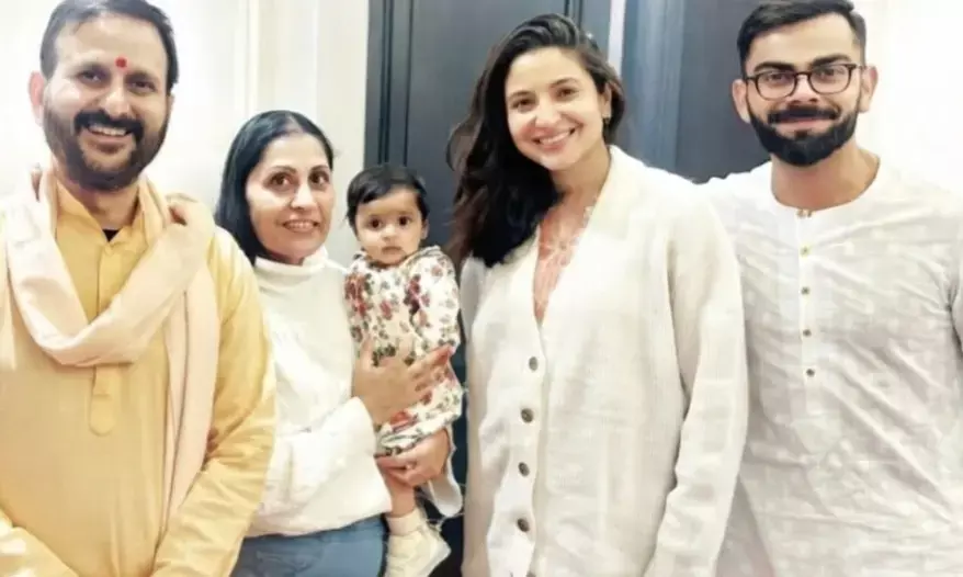 Anushka Sharma, Virat Kohli perform puja at their London home