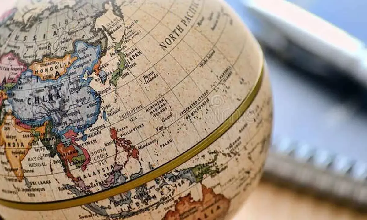 Global shares mostly dip as yen rises against US dollar