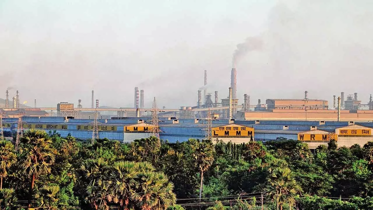 700 RINL employees opt for VRS in third phase of downsizing