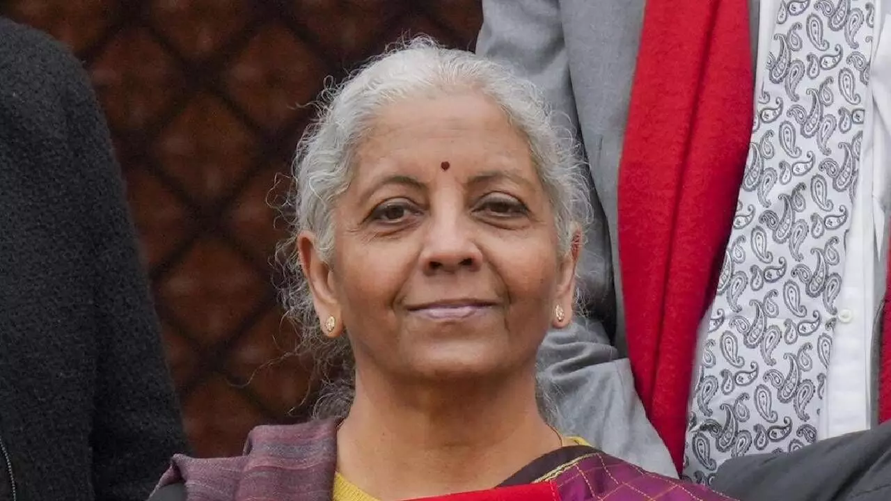 Govt stays on fiscal path, deficit seen lower at 4.3%