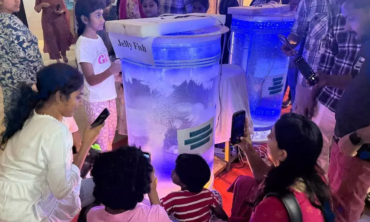 Enthusiastic students throng CMFRI facility to know about marine creatures