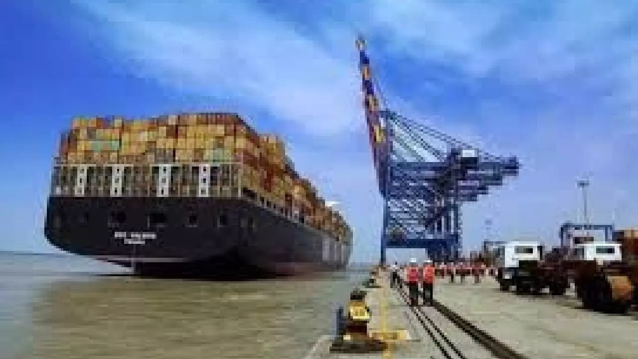 Mundra Port achieves record with 25K vehicles exports last month