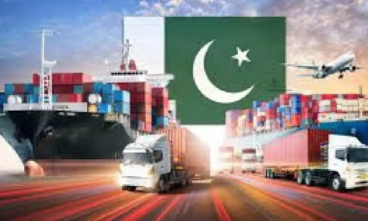 Paks trade deficit soars by 44% as exports plunge