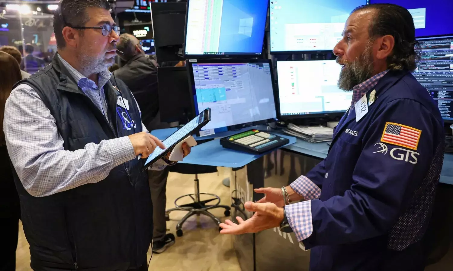 Indian IT Stocks Slide as Nifty IT Index  Drops to Four-Month Low