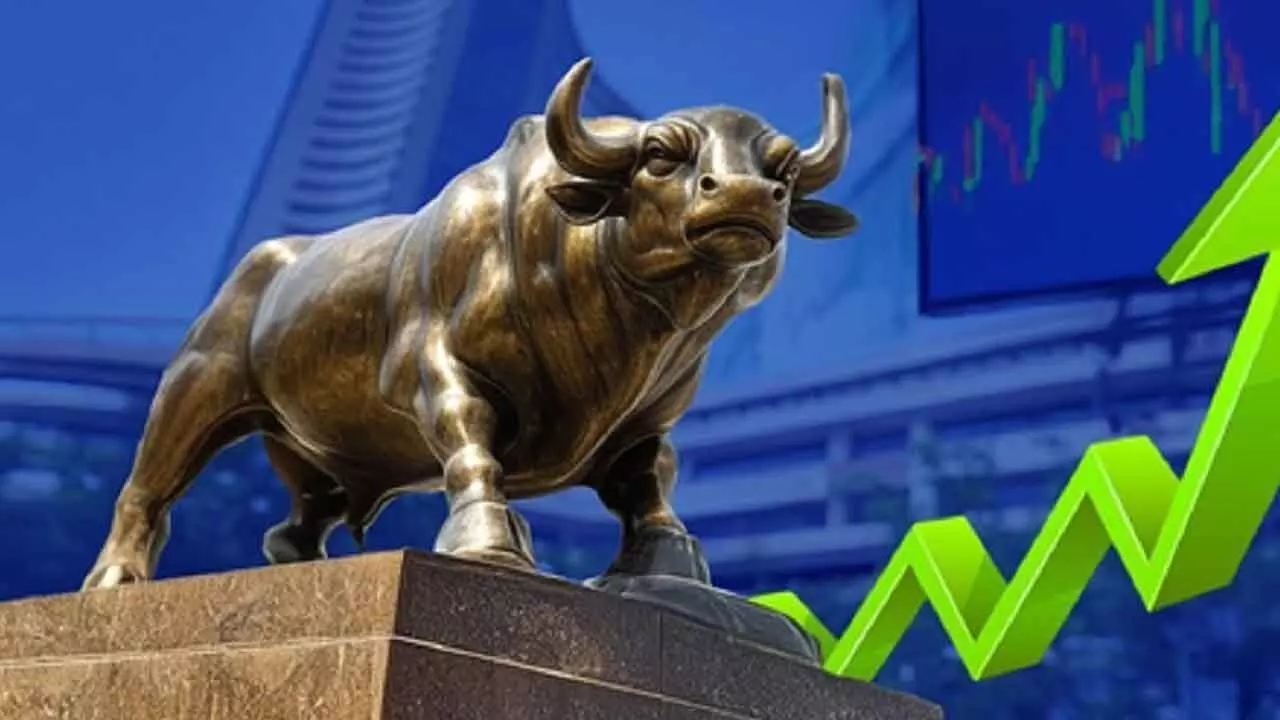 Global cues, policy minutes, FII flows likely to guide indices