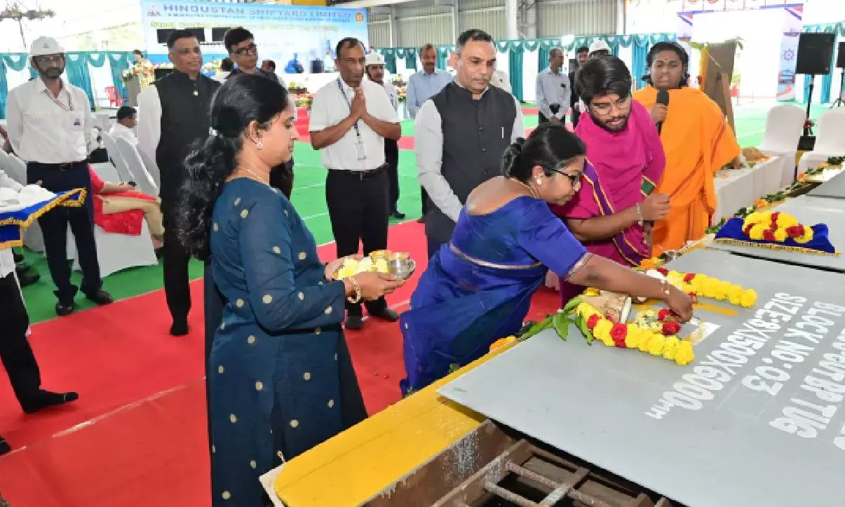 Steel cutting for 2nd tug for VPA launched at HSL