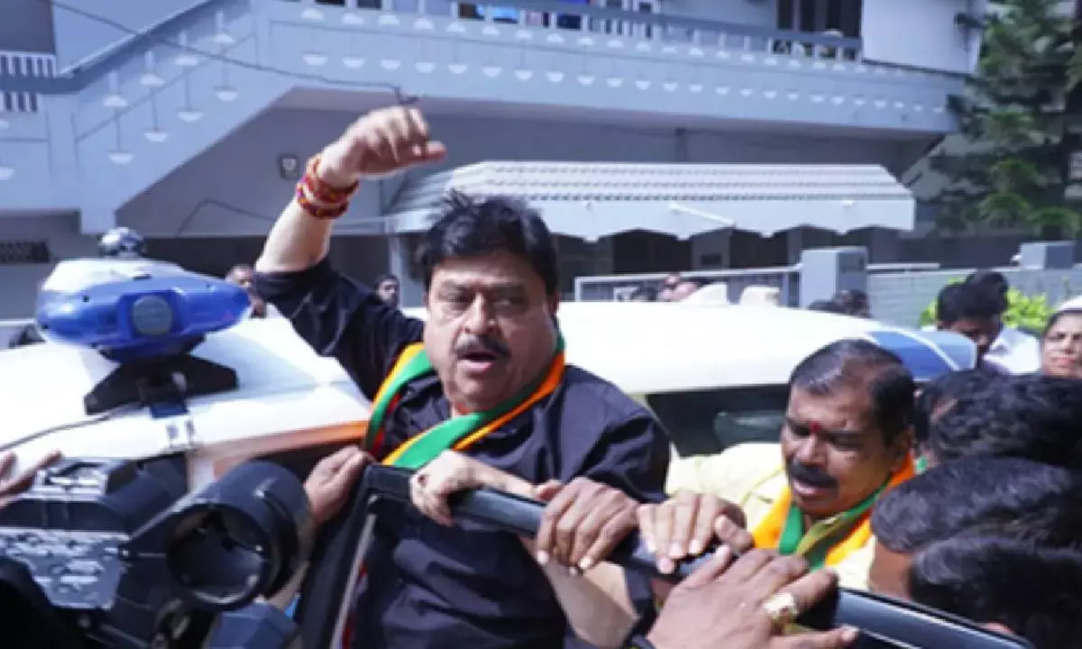Telangana BJP chief taken into custody by police in Hyderabad
